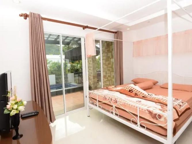 Hua Hin Baanpak Pool Villa