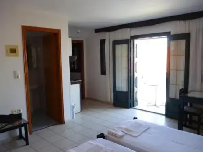 Pension Eleni Studios