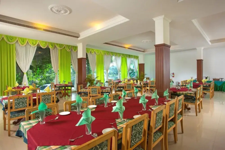 Lakeshore Inn