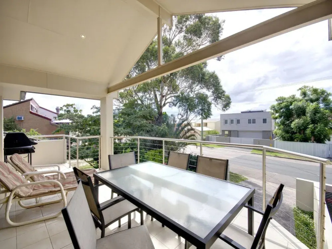 Sandy Point Road, 21A