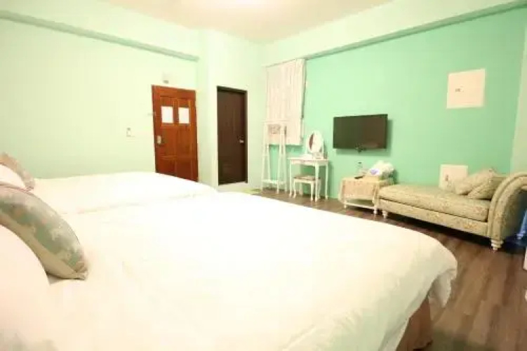 Aunt's Bed and Breakfast