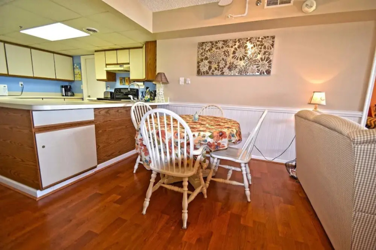 Silver Moon 403 2 Br condo by RedAwning