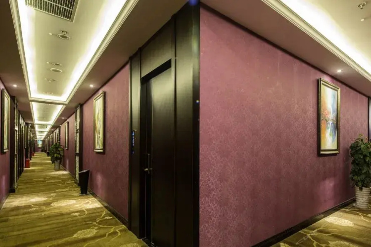 Yujin Hotel