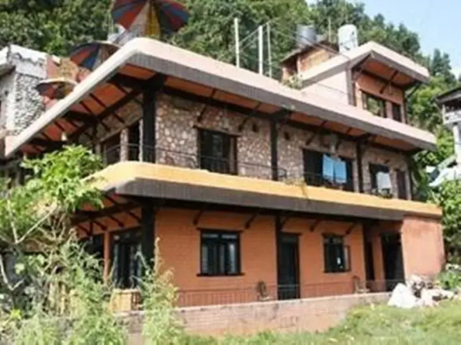 Hamlet Lodge