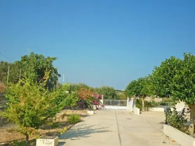 Yanni's villas