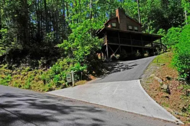 2061 Say It With Love - 1 Br Cabin