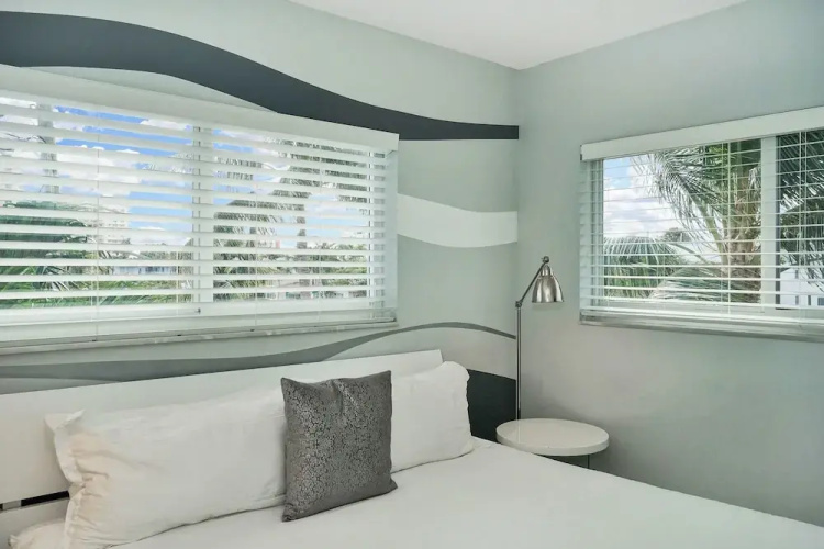 Affinity Riverside Five - Big Pool, Dock, Views, Walk To Beach