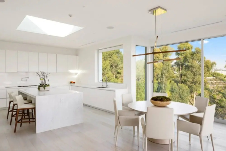 Contemporary Villa