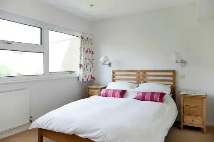 3 Bed House - Putney