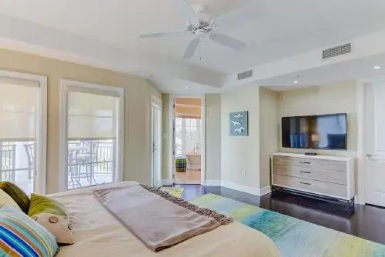 Oasis Beach Villa S-2 - 4 Br Condo
