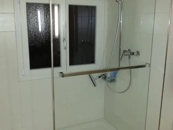 Sitebach - Three Bedroom