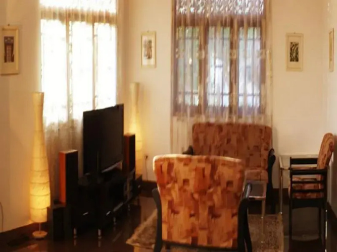 White House Negombo