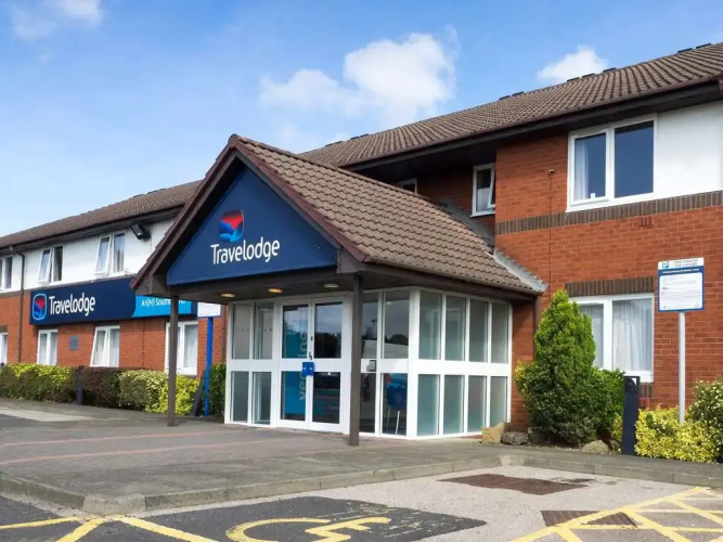 Travelodge Washington A1 (M) Northbound