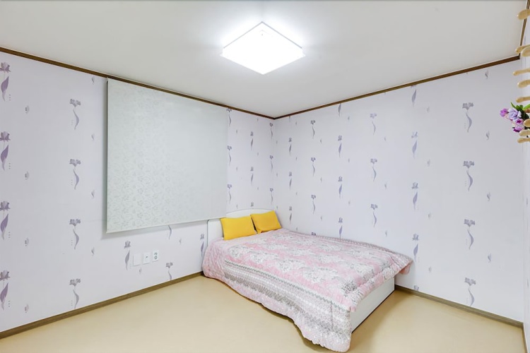 Gangneung Gyeongpo Cabin Pension