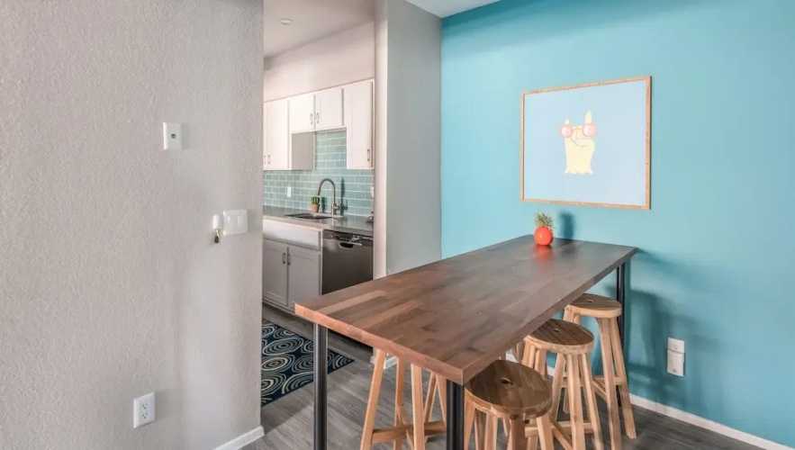 Chic 2BR Near ASU Pool by Wanderjaunt