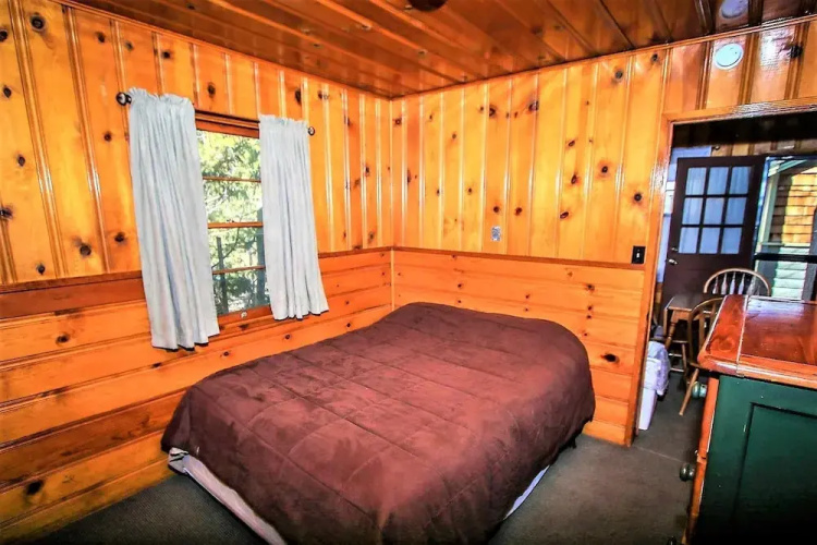 0450 - Shore Acres Lodge Unit 106 to Unit 111