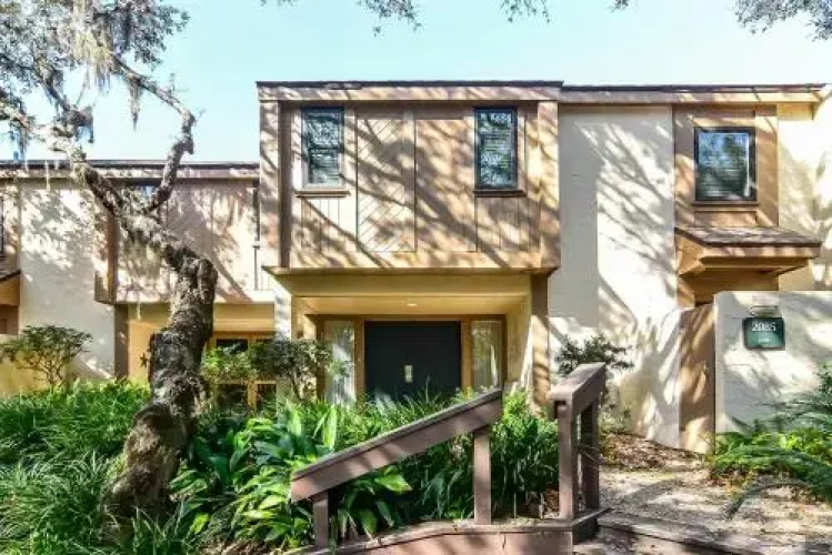 2085 Beachwood by RedAwning