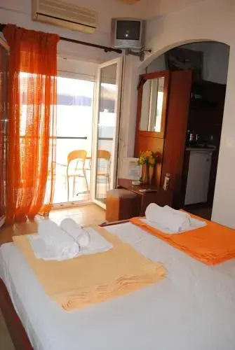 Pefkari Beach Studio Albatross
