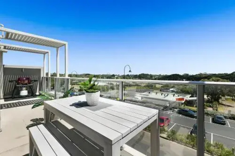 Salt 15 Luxury Apartment