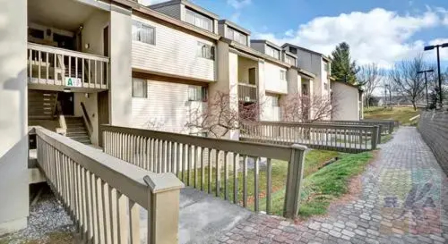 Pinnacle Condo Unit A14 by RedAwning