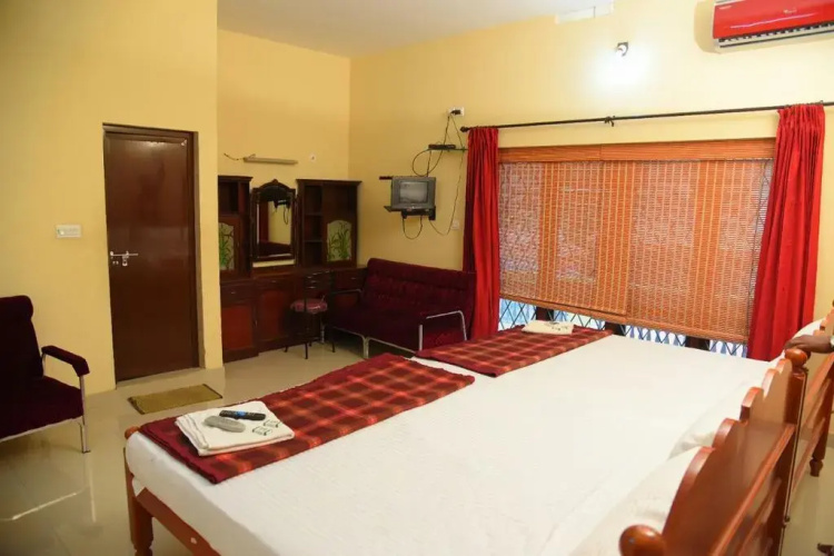 Sreekrishna Kailas Inn