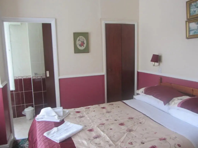 The Roseberry Hotel
