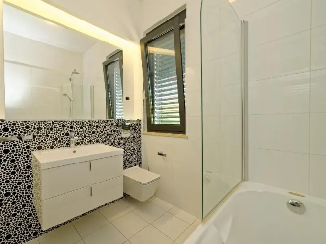 Marin - Two Bedroom No.2