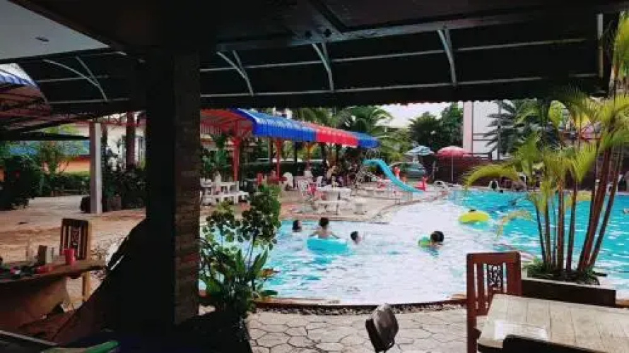 Ruysuk Hotel & Swimming Pool