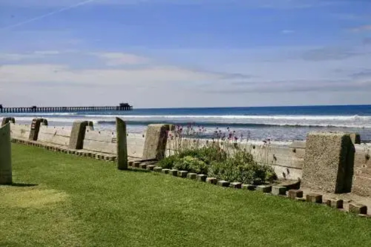 D23 - Oceanfront Paradise - 2 Br Condo