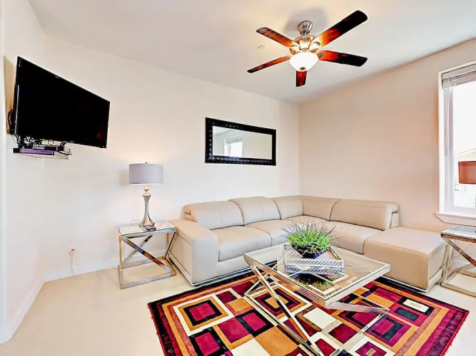 128 E Amberjack Condo Unit 4 - 3 Br condo by RedAwning