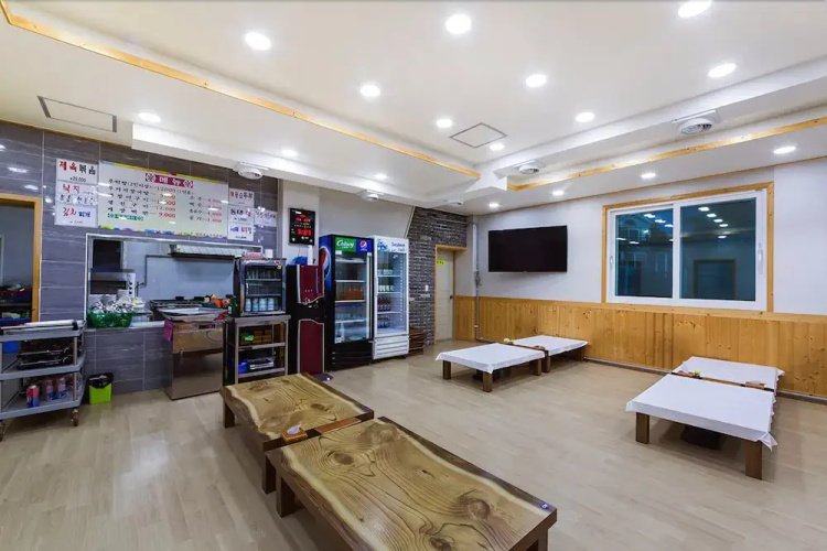 Yeosu Gold Light Pension