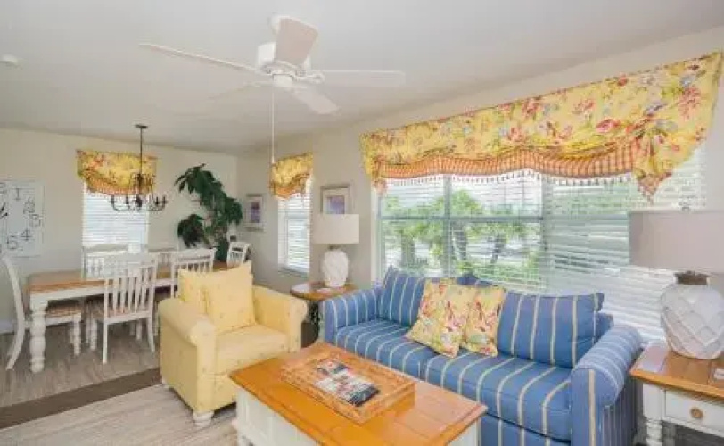 1800H - Seconds to the Beach by RedAwning