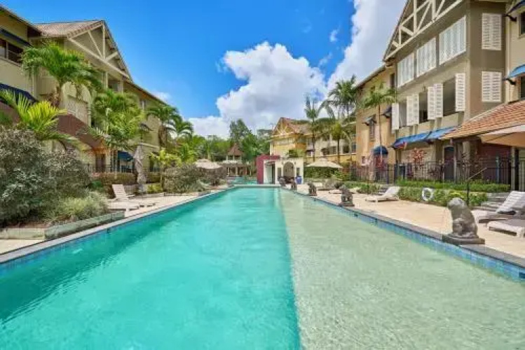 Lakes Resort 706