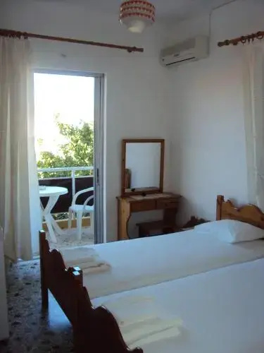 Maria Pantermou Rooms