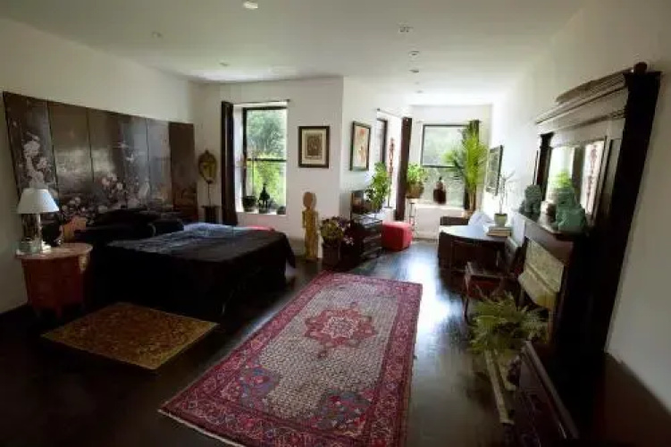 The Gallery House