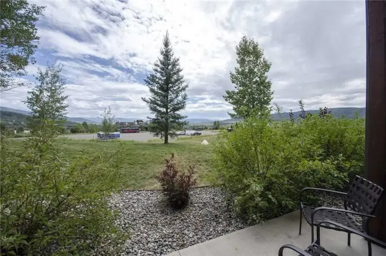 West Condominiums - W3306