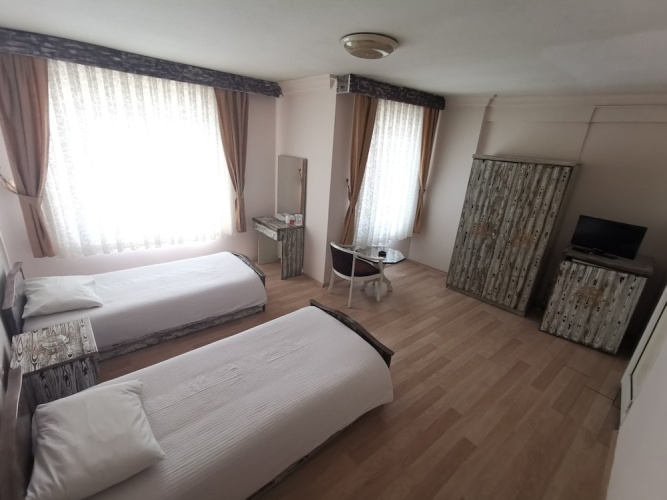 Saray Otel