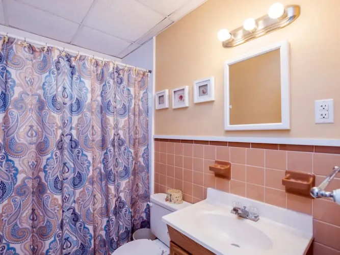 46th St Windjammer 102 1Br Condo