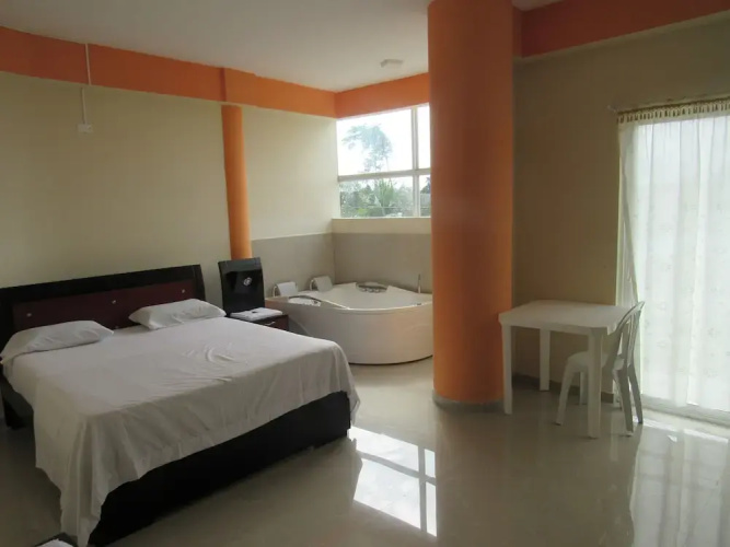 Los Tucanes Amazonas Hotel