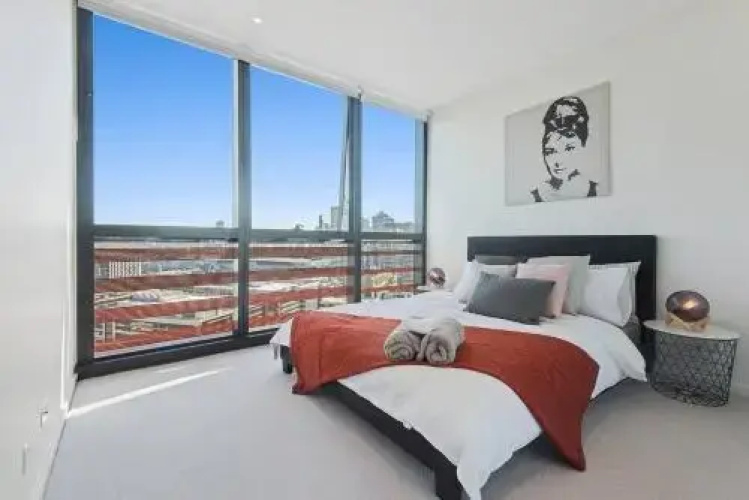 MEL Waterview 2bed Pool Gym Free Parking Vdo-17