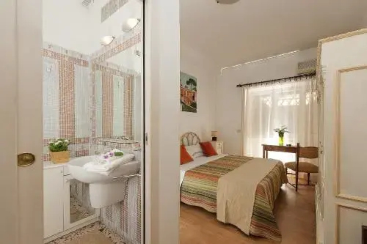 Please Rome - Guest House