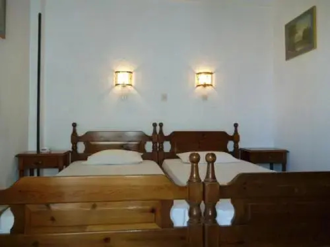 Pension Eleni Rooms