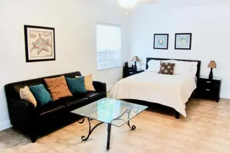 Studio Apartment