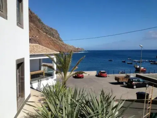 The Docks Ocean View & Beach Front Villas