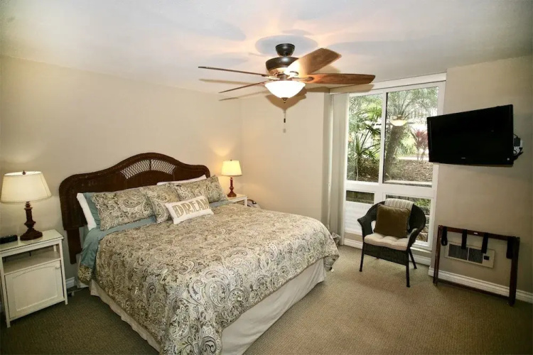 California Dreamin - 1 Br Condo