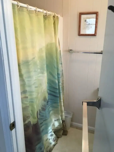 2 Views - 4 Br Home