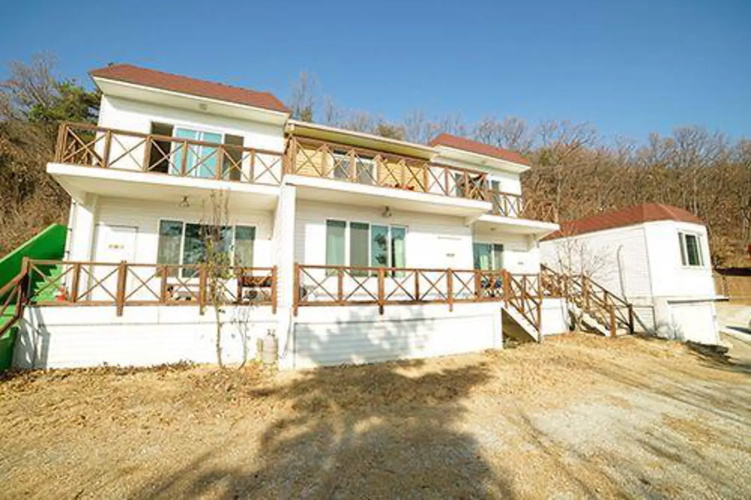 Ganghwa Sun House Pension