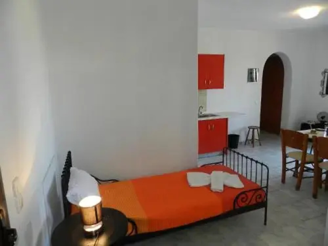 Tolakis Studios