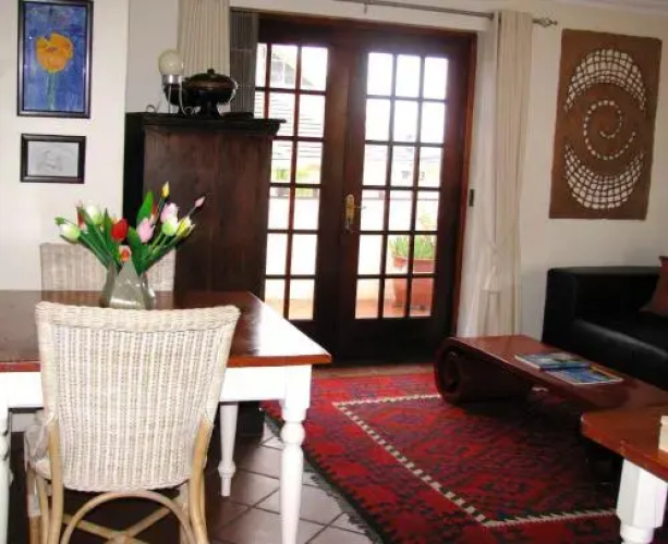 Bakoven Cottage