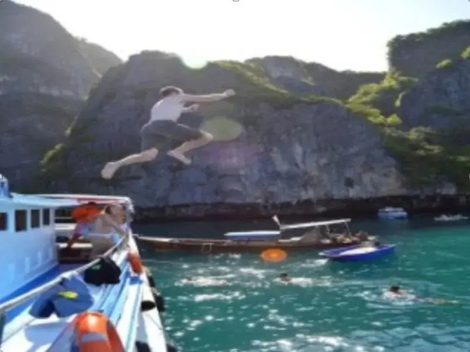 Maya Bay Sleepaboard